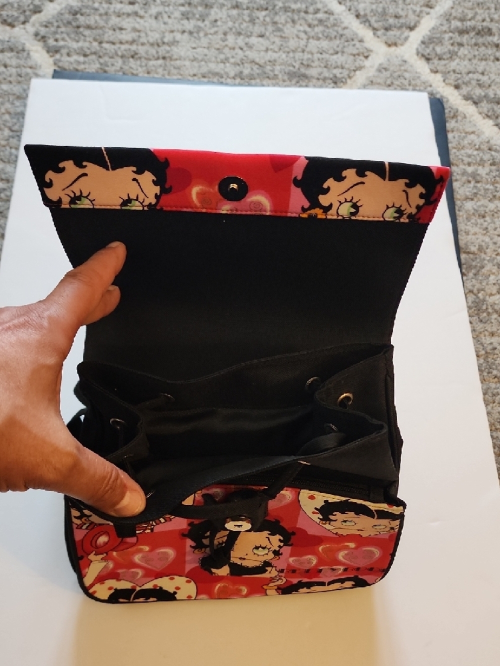 Betty Boop Drawstring Backpack. NWOT. - Picture 4 of 10